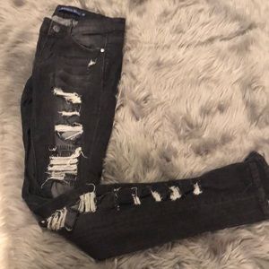 Tractr- Black Distressed ripped up soft jean 😎
